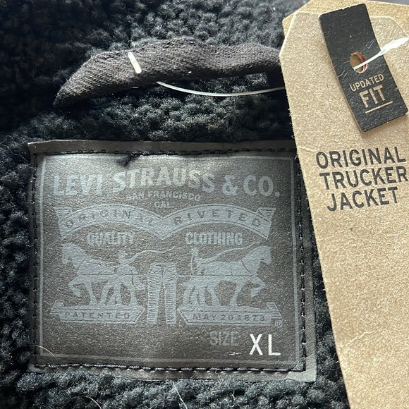 Levi’s Original Sherpa Trucker Jacket Updated Fit XL in Black - Picture 7 of 7
